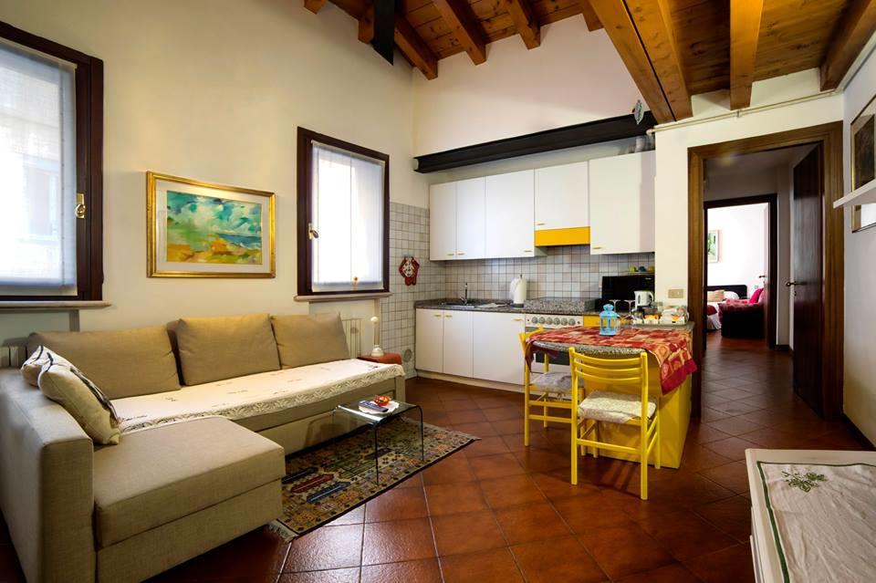 Holiday Treviso Suite Lombardi Exterior foto